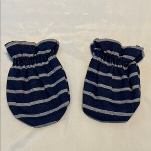 “Bundle 10/$13” Gerber 0-3M Navy and Gray Striped baby newborn Mittens Navy blue